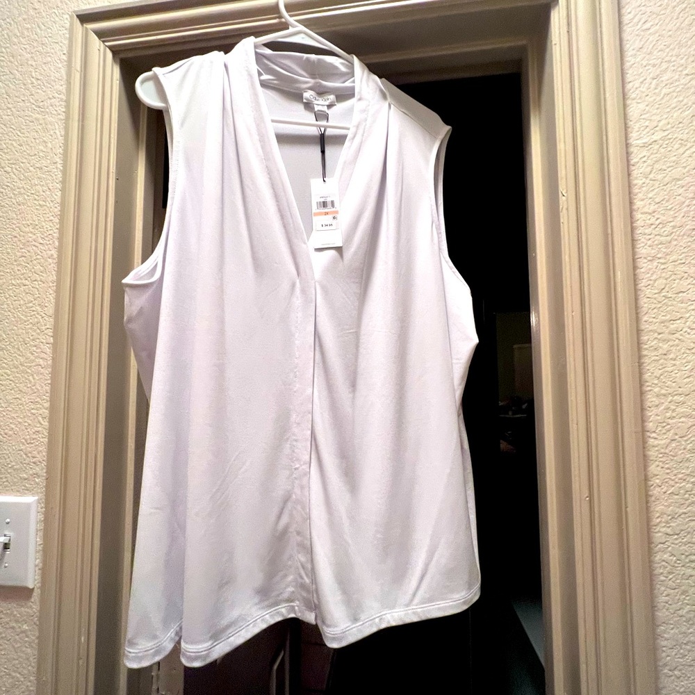 NWT. Calvin Klein. White. 2x. Dressy tank